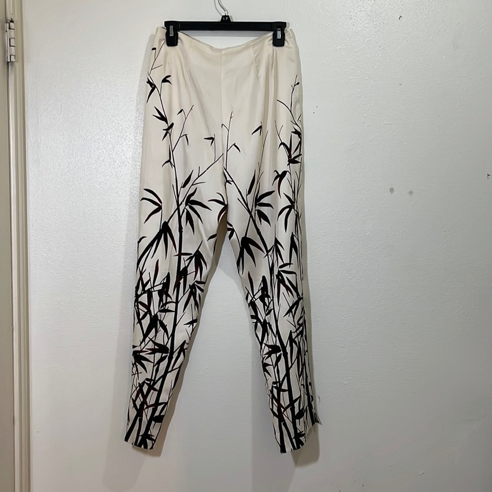 Russell Kemp 100% silk cream pants with bamboo design. Size 8 - Picture 5 of 8